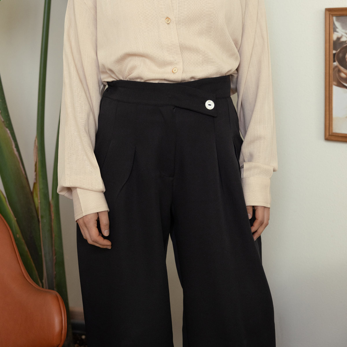 Black Pleated Trouser